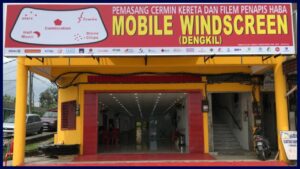 mobile windscreen dengkil